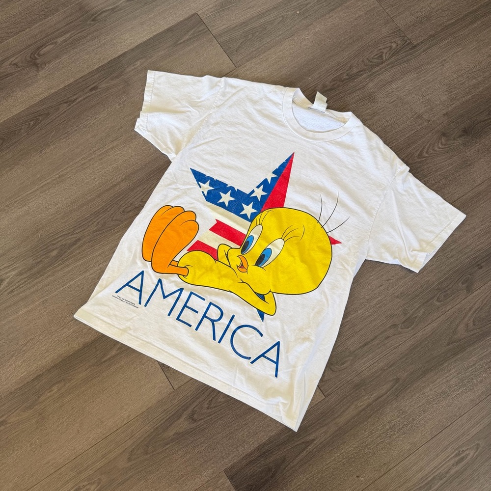VINTAGE 1996 Looney Tunes Tee
